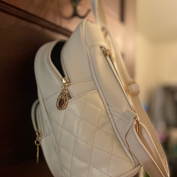 Quilted white “pleather” backpack - Picture 2 of 2